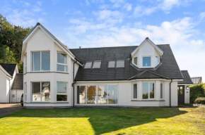 Stunning Sea Views - Luxury 4BR Beach House